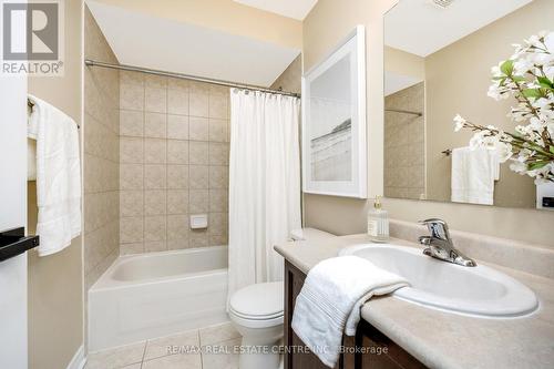 2459 Old Brompton Way, Oakville, ON - Indoor Photo Showing Bathroom