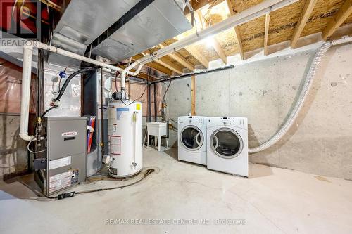 2459 Old Brompton Way, Oakville, ON - Indoor Photo Showing Laundry Room