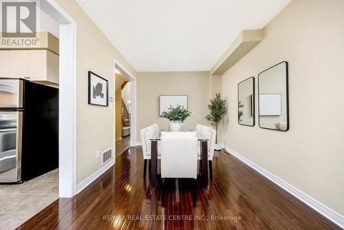 2459 Old Brompton Way, Oakville, ON - Indoor Photo Showing Dining Room