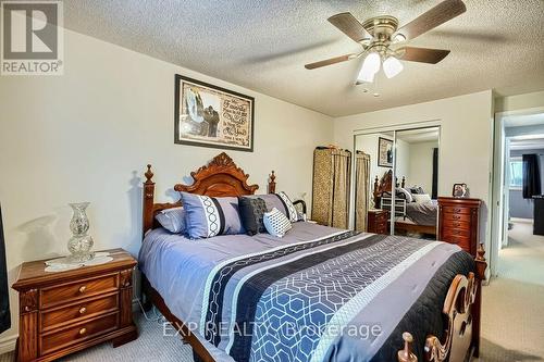 3499 Ellengale Drive, Mississauga, ON - Indoor Photo Showing Bedroom