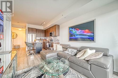 2712 - 30 Shore Breeze Drive, Toronto, ON - Indoor Photo Showing Living Room