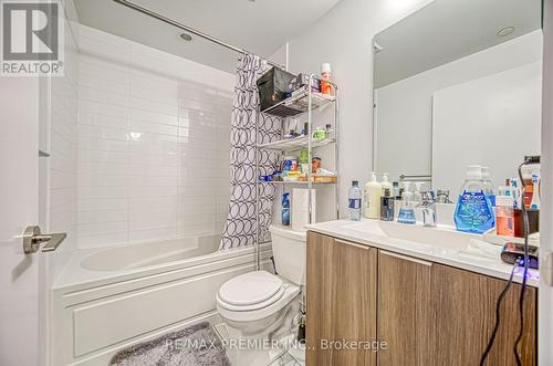 2712 - 30 Shore Breeze Drive, Toronto, ON - Indoor Photo Showing Bathroom