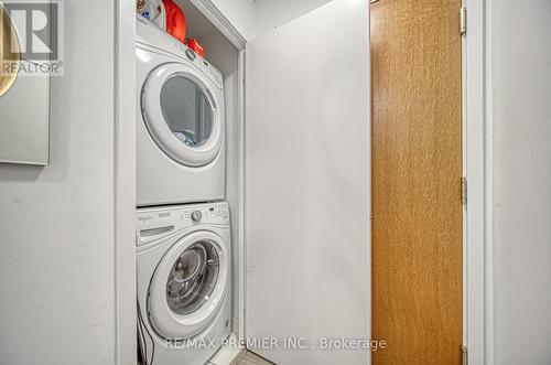 2712 - 30 Shore Breeze Drive, Toronto, ON - Indoor Photo Showing Laundry Room