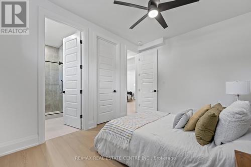 6614 Gore Road, Puslinch, ON - Indoor Photo Showing Bedroom