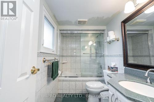 23 Ferndale Crescent, Brampton, ON - Indoor Photo Showing Bathroom