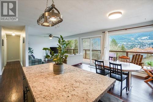 628 Johnstone Road, Nelson, BC - Indoor Photo Showing Dining Room