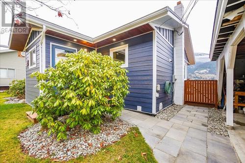 628 Johnstone Road, Nelson, BC - Outdoor