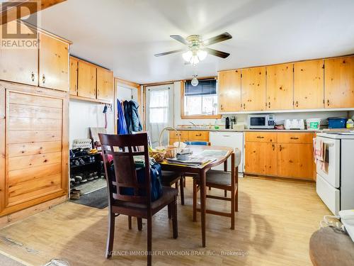 4051 County Rd 34 Road W, South Glengarry, ON - Indoor Photo Showing Kitchen