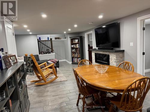 105 Wellington Street S, Gravenhurst (Muskoka (S)), ON - Indoor Photo Showing Dining Room