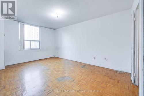 309 - 10 Edgecliff Golfway, Toronto, ON - Indoor Photo Showing Other Room