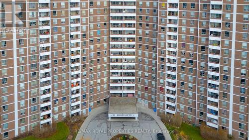 309 - 10 Edgecliff Golfway, Toronto, ON - Indoor Photo Showing Other Room