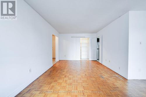 309 - 10 Edgecliff Golfway, Toronto, ON - Indoor Photo Showing Other Room