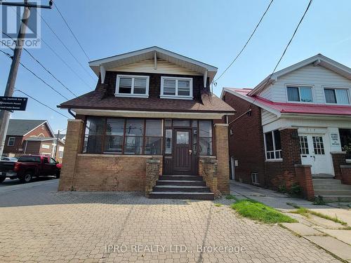 #5 - 719 Coxwell Avenue, Toronto, ON - Outdoor With Facade