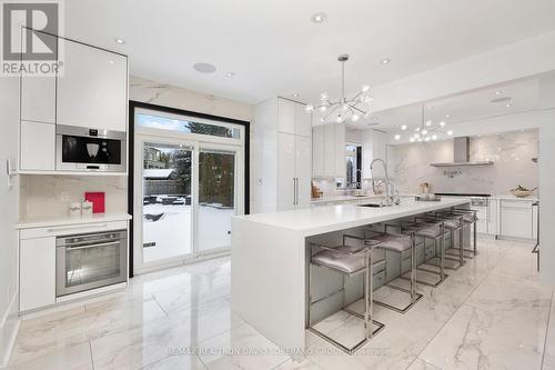 69 Glenforest Drive, Vaughan, ON - Indoor Photo Showing Kitchen With Upgraded Kitchen