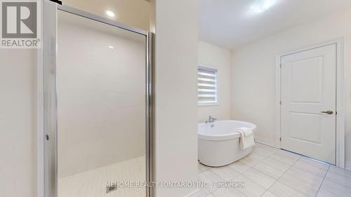 7 Fauchard Street, Richmond Hill, ON - Indoor Photo Showing Bathroom