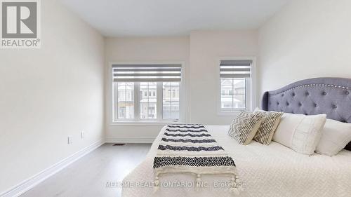 7 Fauchard Street, Richmond Hill, ON - Indoor Photo Showing Bedroom