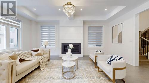 7 Fauchard Street, Richmond Hill, ON - Indoor Photo Showing Living Room