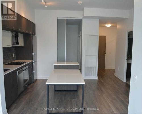 313 - 4800 Highway 7 Road, Vaughan, ON - Indoor Photo Showing Kitchen