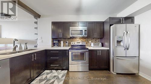 907 - 8501 Bayview Avenue, Richmond Hill, ON - Indoor Photo Showing Kitchen With Stainless Steel Kitchen With Double Sink With Upgraded Kitchen