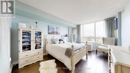 907 - 8501 Bayview Avenue, Richmond Hill, ON - Indoor Photo Showing Bedroom