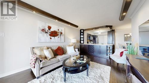 907 - 8501 Bayview Avenue, Richmond Hill, ON - Indoor Photo Showing Living Room