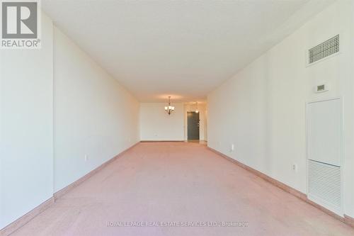 808 - 820 Burnhamthorpe Road, Toronto, ON - Indoor Photo Showing Other Room