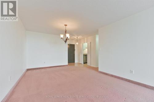 808 - 820 Burnhamthorpe Road, Toronto, ON - Indoor Photo Showing Other Room