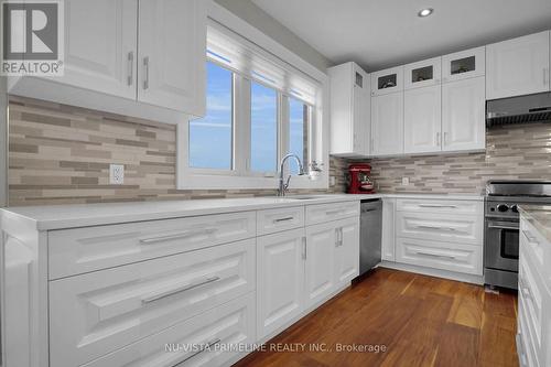 2217 Dauncey Crescent, London, ON - Indoor Photo Showing Kitchen