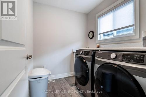 126 Susan Drive, Pelham (662 - Fonthill), ON - Indoor Photo Showing Laundry Room