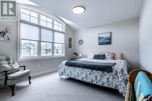 126 Susan Drive, Pelham (662 - Fonthill), ON - Indoor Photo Showing Bedroom