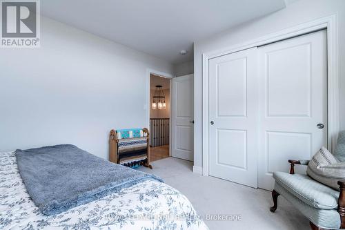 126 Susan Drive, Pelham (662 - Fonthill), ON - Indoor Photo Showing Bedroom