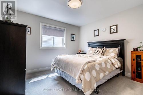 126 Susan Drive, Pelham (662 - Fonthill), ON - Indoor Photo Showing Bedroom