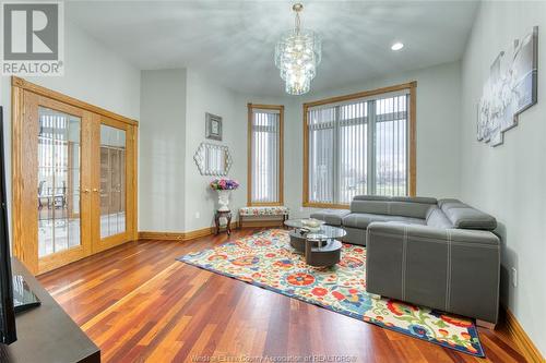 9225 Short Malden Road, Lasalle, ON - Indoor