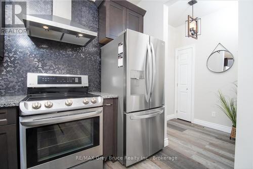 635 18Th Street E, Owen Sound, ON - Indoor Photo Showing Kitchen