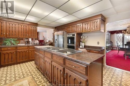 412 Mersea Rd 3, Leamington, ON - Indoor Photo Showing Kitchen