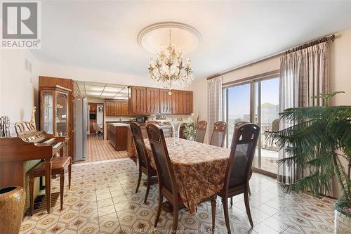 412 Mersea Rd 3, Leamington, ON - Indoor Photo Showing Dining Room