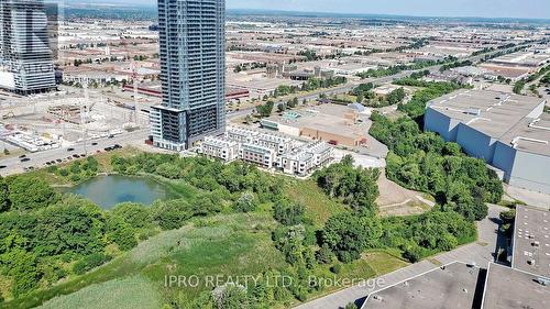 3308 - 2916 Highway 7 Avenue, Vaughan, ON - Outdoor With View