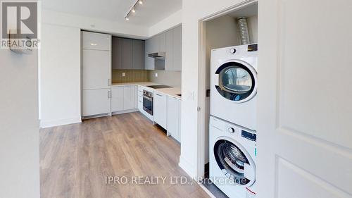 3308 - 2916 Highway 7 Avenue, Vaughan, ON - Indoor Photo Showing Laundry Room