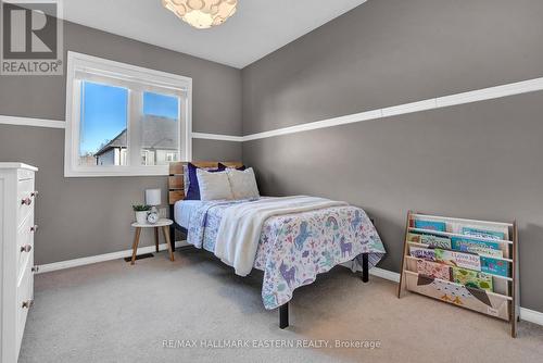 13 - 253 Sprucewood Crescent, Clarington (Bowmanville), ON - Indoor Photo Showing Bedroom