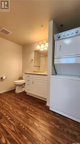 301 680 7Th Avenue E, Melville, SK - Indoor Photo Showing Laundry Room