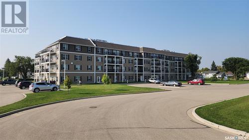 301 680 7Th Avenue E, Melville, SK - Outdoor With Facade