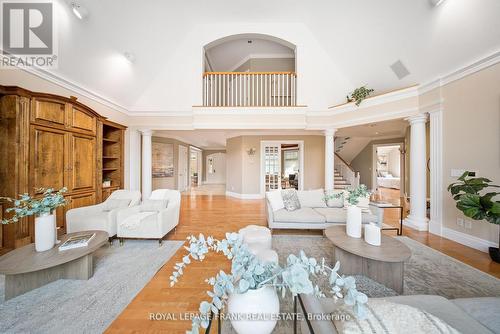 42 Buggey Lane, Ajax (Northeast Ajax), ON - Indoor Photo Showing Living Room