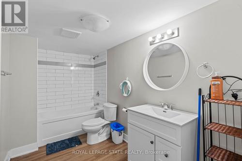 17 Prestwick Avenue, St. Catharines, ON - Indoor Photo Showing Bathroom