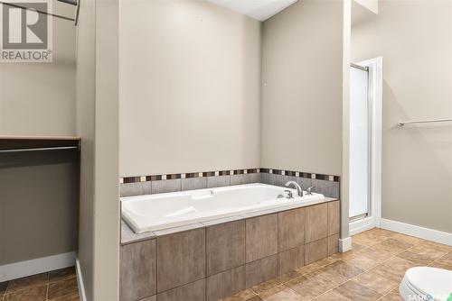 4026 Freeman Road E, Regina, SK - Indoor Photo Showing Bathroom