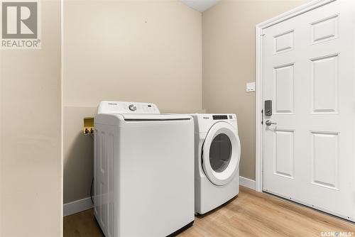 4026 Freeman Road E, Regina, SK - Indoor Photo Showing Laundry Room