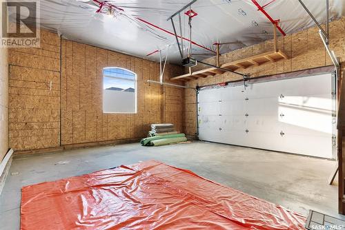 4026 Freeman Road E, Regina, SK - Indoor Photo Showing Garage