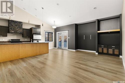 4026 Freeman Road E, Regina, SK - Indoor Photo Showing Kitchen