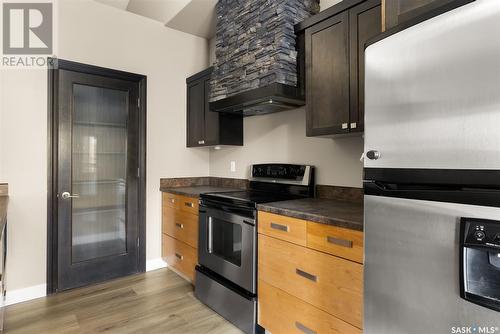 4026 Freeman Road E, Regina, SK - Indoor Photo Showing Kitchen