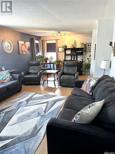 311 West Road, Leroy, SK - Indoor Photo Showing Living Room