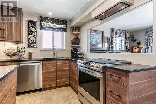 2000 Regent Street Unit# 1102, Sudbury, ON - Indoor Photo Showing Kitchen